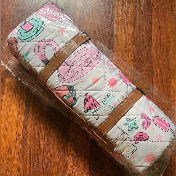 The Magic Box • magical mat - Picture 1 of 3